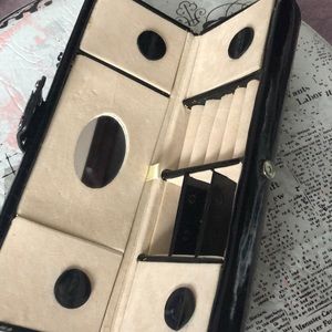 Travel jewelry box